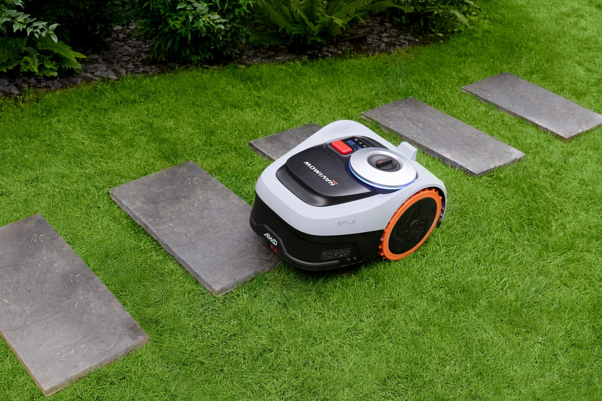 i210-awd-navimow-segway-2