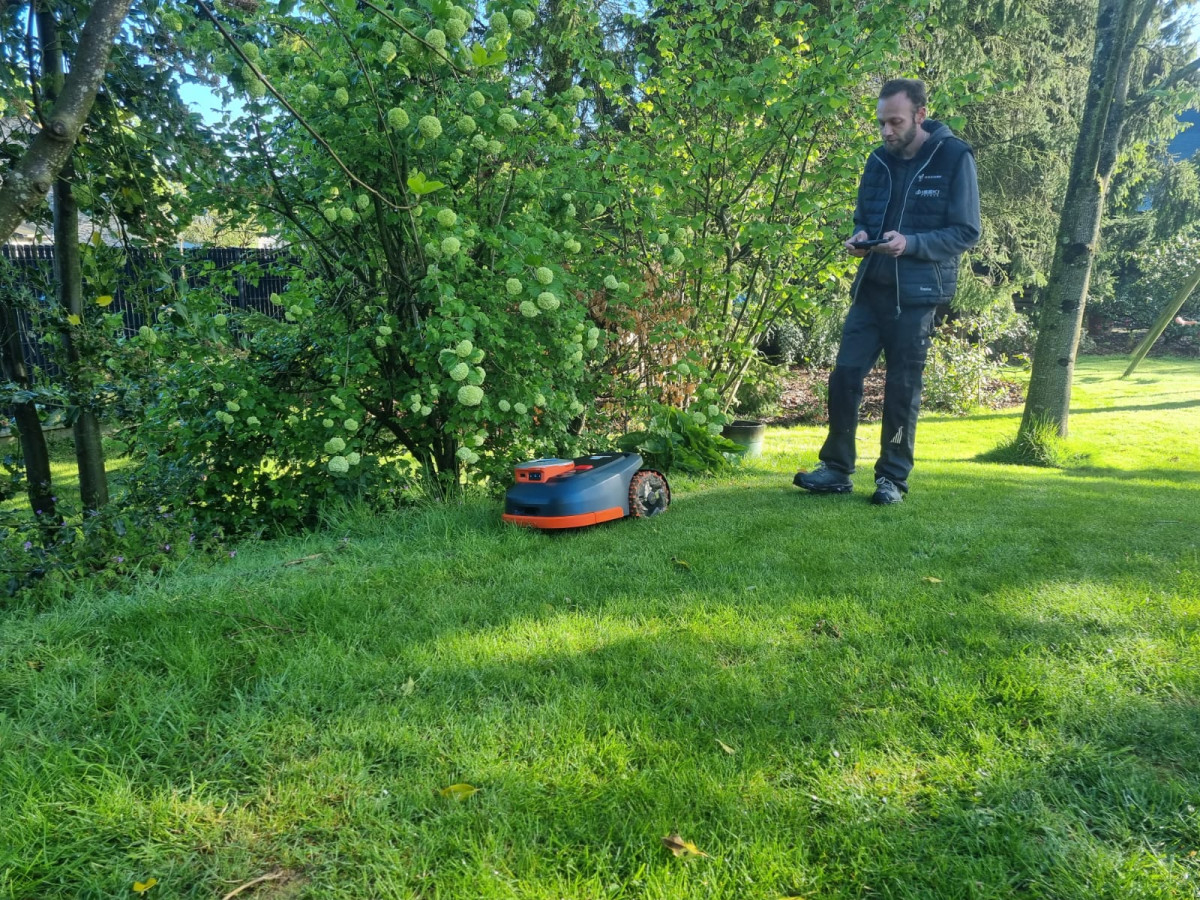 installation-h230-segway-navimow-robot-tondeuse-sans-fil-cornille